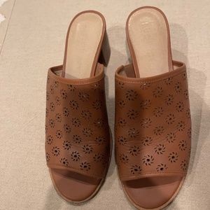 Jack Rogers shoes, 9.5, tan